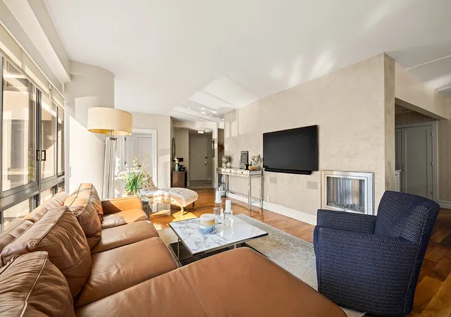 Photo 3 of Sale Pending at 167 E 61st Street #12AB, New York, NY 10065 | MLS# RLS20080981 | Listing updated on 2026-09-16