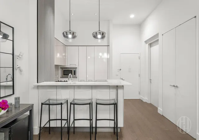 Photo 3 of Sale Pending at 25 Broad St # 4K, New York City, NY 10004 | MLS# RLS20081535 | Listing updated on 2026-09-01