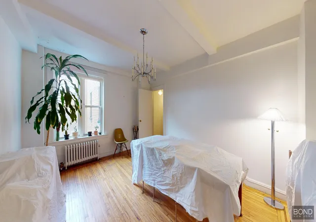 Listing Photo 4 - Condo for sale in building located at 20 W 84Th St, New York City, NY 10024 - Unit #3D