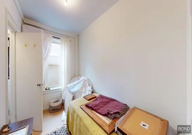 Listing Photo 5 - Condo for sale in building located at 20 W 84Th St, New York City, NY 10024 - Unit #3D