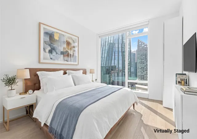 Listing Photo 5 - Condo for sale in building located at 30 Riverside Blvd, New York City, NY 10069 - Unit #21M