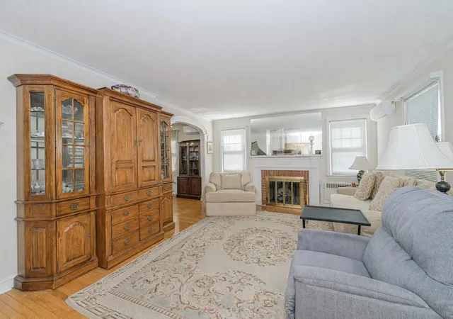 Photo 3 of Sale Pending at 72 10th Street, New York City, NY 10306 | MLS# RLS20083293 | Listing updated on 2026-10-06