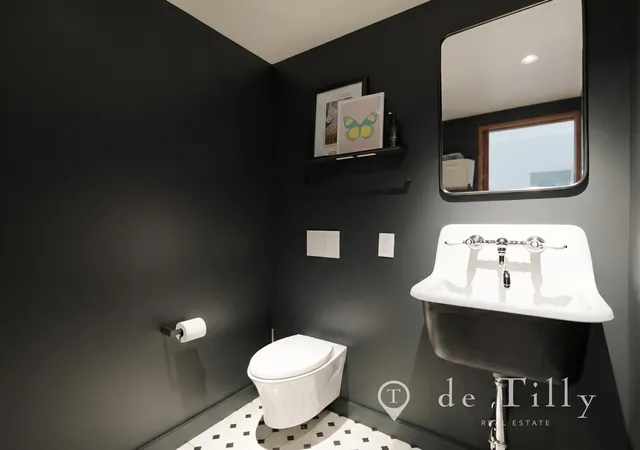 Photo 3 of House for sale at 211 Thompson St #PH-6E, New York City, NY 10012 | MLS# RLS20084800 | Listing updated on 2026-09-18