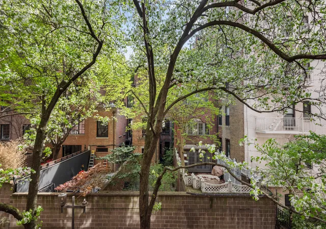 Listing Photo 1 - Condo for sale in building located at 64 E 94Th St, New York, NY 10128 - Unit #3B