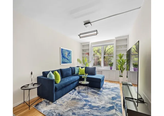Listing Photo 2 - Condo for sale in building located at 64 E 94Th St, New York, NY 10128 - Unit #3B
