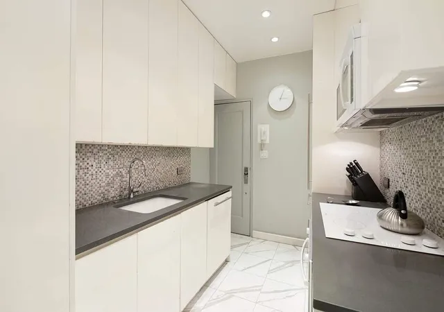 Photo 4 of House for sale at 525 Park Ave #10C, New York City, NY 10065 | MLS# RLS20085759 | Listing updated on 2026-09-29