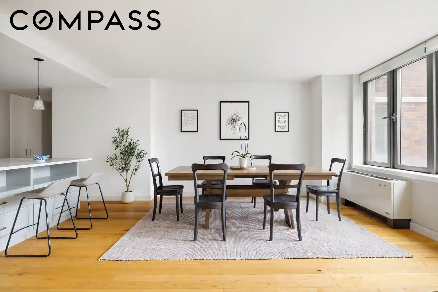 Listing Photo 2 - Condo for sale in 455 Main St located at 455 Main St, New York City, NY 10044 - Unit #4GH