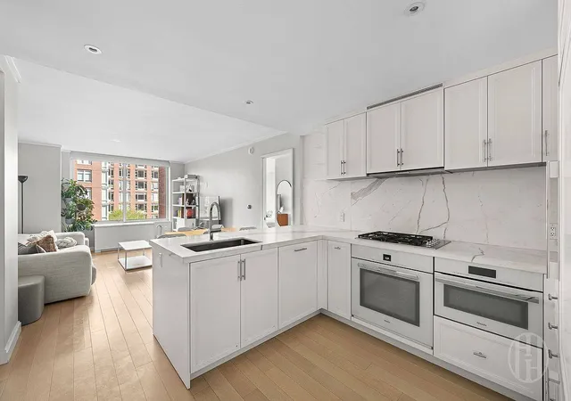 Sale Pending at 212 Warren St #5N, New York, NY 10282 | MLS# RLS20086856 | Listing updated on 2026-08-31