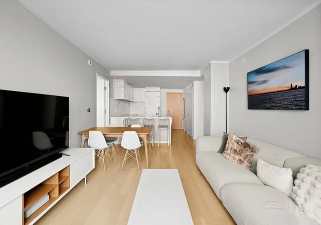 Photo 4 of Sale Pending at 212 Warren St #5N, New York, NY 10282 | MLS# RLS20086856 | Listing updated on 2026-08-31