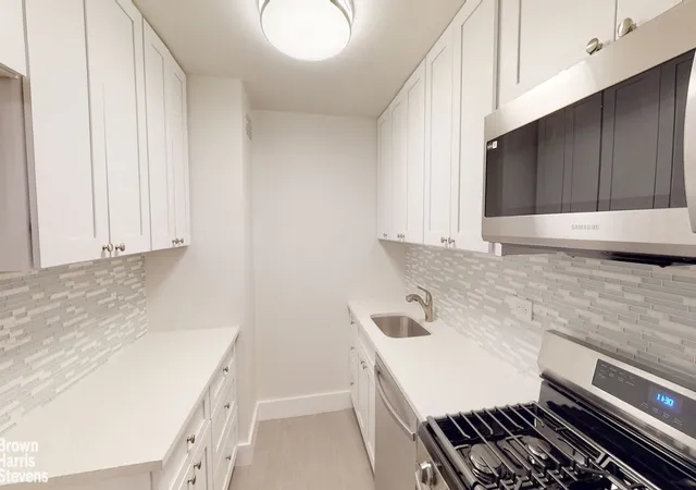 Photo 2 of Sale Pending at 201 W 70th Street #9H, New York, NY 10023 | MLS# RLS20087707 | Listing updated on 2026-09-06