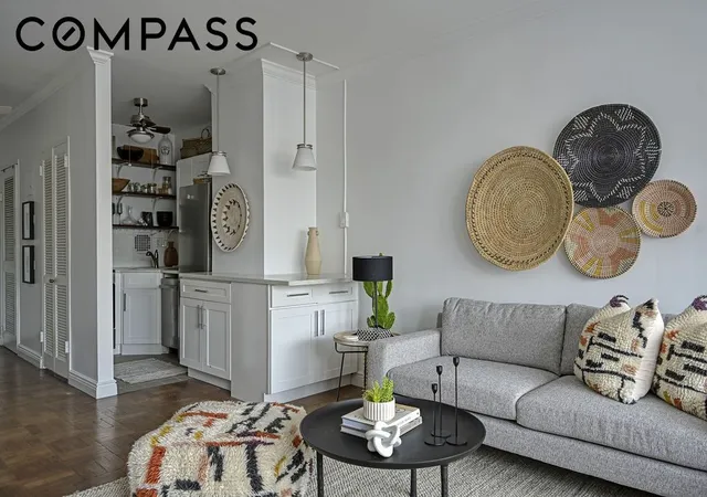 Photo 3 of Sale Pending at 300 E 74th Street #6D, New York, NY 10021 | MLS# RLS20088422 | Listing updated on 2026-09-14