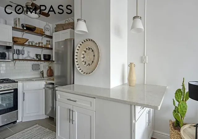 Photo 4 of Sale Pending at 300 E 74th Street #6D, New York, NY 10021 | MLS# RLS20088422 | Listing updated on 2026-09-14