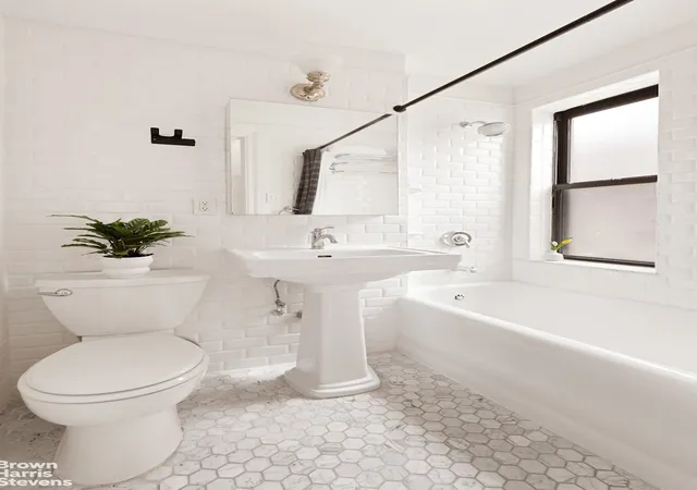Photo 4 of Sale Pending at 49 W 72nd Street #6E, New York City, NY 10023 | MLS# RLS20088847 | Listing updated on 2026-09-09