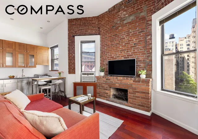 Photo 3 of Sale Pending at 327 W 85th Street #5D, New York, NY 10024 | MLS# RLS20081741 | Listing updated on 2026-09-03