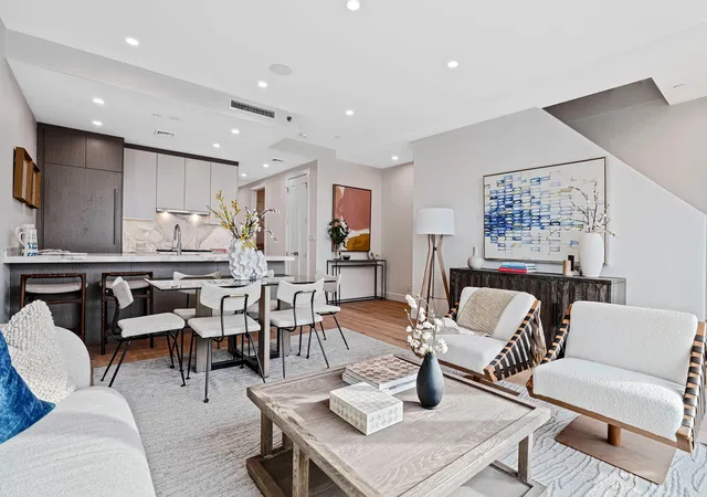 Photo 3 of Sale Pending at 21-31 Shore Blvd #3B, New York City, NY 11105 | MLS# RLS20091817 | Listing updated on 2026-09-05