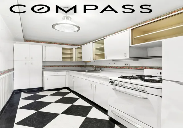 Photo 4 of House for sale at 300 E 71st Street #15D, New York, NY 10021 | MLS# RLS20091881 | Listing updated on 2026-10-07