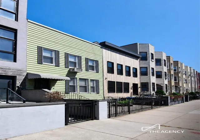 Photo 3 of Sale Pending at 182 Russell St, New York City, NY 11222 | MLS# RLS20092319 | Listing updated on 2026-09-18