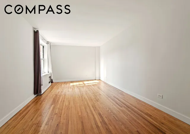 Photo 3 of Condo for sale at 2727 Ocean Pkwy #C27, Brooklyn, NY 11235 | MLS# RLS20092559 | Listing updated on 2026-08-31