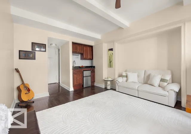 Photo 5 of House for sale at 320 E 42nd Street #2403, New York, NY 10017 | MLS# RLS20092672 | Listing updated on 2026-08-30