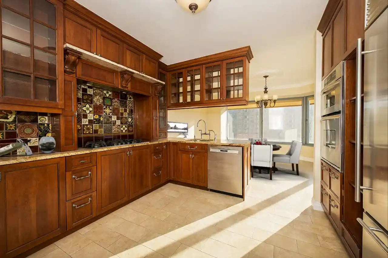 Listing Photo 2 - Condo for sale in 150 W 56Th St located at 150 W 56Th St, New York, NY 10019 - Unit #4508