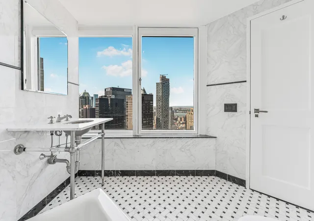 Listing Photo 5 - Condo for sale in building located at 150 W 56Th St, New York, NY 10019 - Unit #4508
