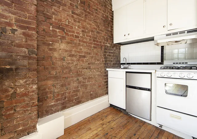 Photo 2 of Condo for sale at 88 Horatio St #5C, New York City, NY 10014 | MLS# RLS20093636 | Listing updated on 2026-09-10