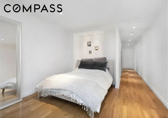 Photo 2 of House for sale at 106 Central Park S #7O, New York, NY 10019 | MLS# RLS20059712 | Listing updated on 2026-09-08
