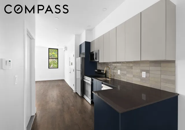 Photo 3 of Townhouse for sale at 92 Wilson Ave, New York City, NY 11237 | MLS# RLS20095501 | Listing updated on 2026-08-30
