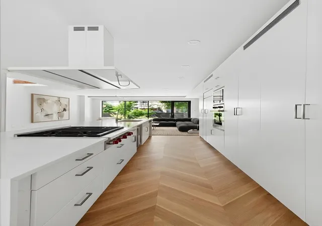 Photo 4 of Sale Pending at 277 Midwood St, Brooklyn, NY 11225 | MLS# RLS20095690 | Listing updated on 2026-08-31