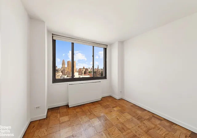 Photo 3 of Sale Pending at 2025 Broadway #21F, New York City, NY 10023 | MLS# RLS20096051 | Listing updated on 2026-09-15