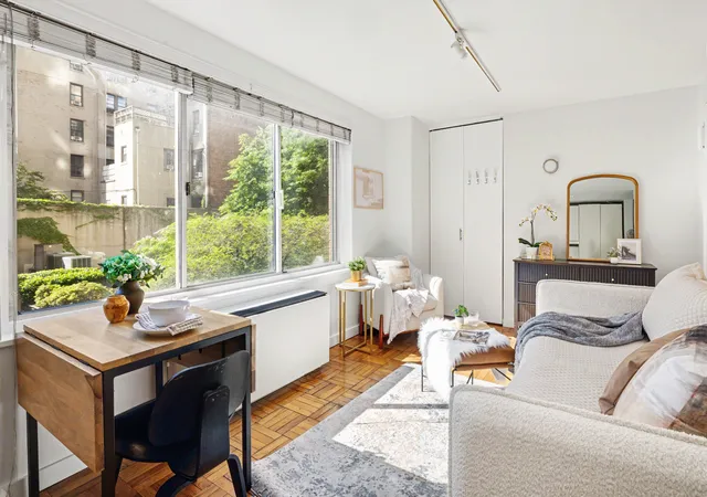 Photo 2 of Sale Pending at 201 W 70th Street #2L, New York, NY 10023 | MLS# RLS20096466 | Listing updated on 2026-09-15