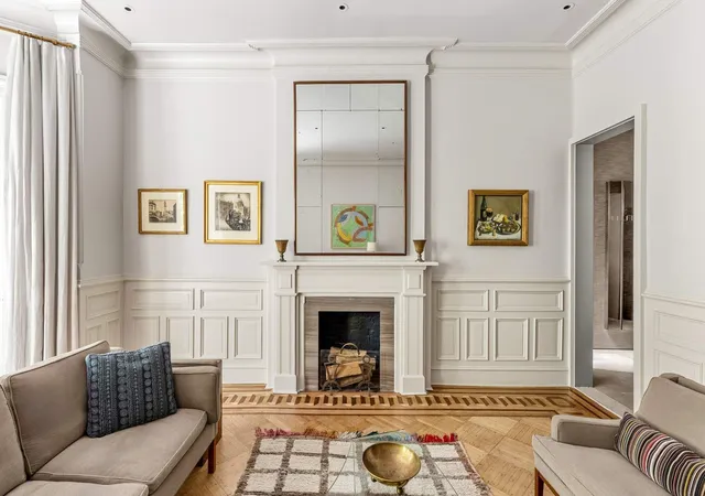 Photo 3 of Sale Pending at 204 Berkeley Pl #1, Brooklyn, NY 11217 | MLS# RLS20096562 | Listing updated on 2026-09-17