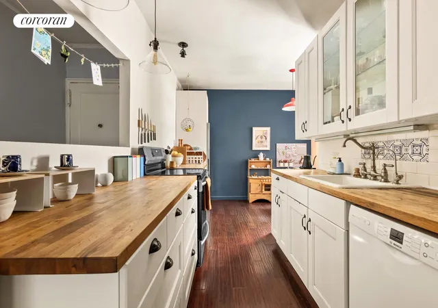 Listing Photo 4 - Condo for sale in building located at 385 E 18Th St, New York City, NY 11226 - Unit #3J