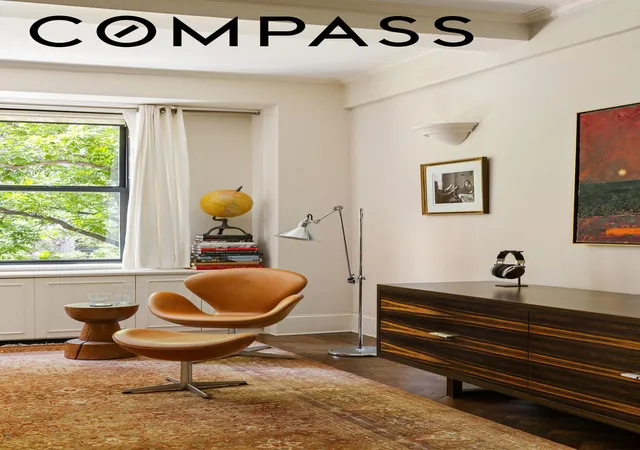Listing Photo 2 - Condo for sale in building located at 305 W 86Th St, New York City, NY 10024 - Unit #4B