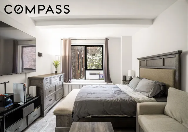 Photo 2 of House for sale at 235 W 102nd Street #3T, New York City, NY 10025 | MLS# RLS20098245 | Listing updated on 2026-09-03