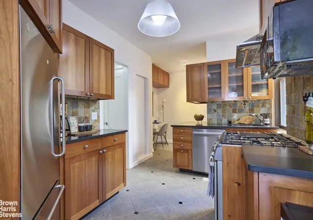 Photo 2 of Sale Pending at 252 W 85th Street #5B, New York, NY 10024 | MLS# RLS20098501 | Listing updated on 2026-09-21