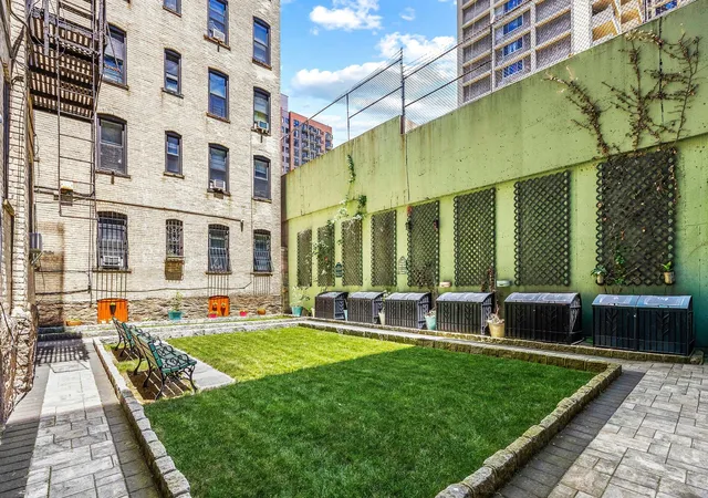 Photo 3 of Sale Pending at 35 Crown St #3-B, Brooklyn, NY 11225 | MLS# RLS20098657 | Listing updated on 2026-10-06