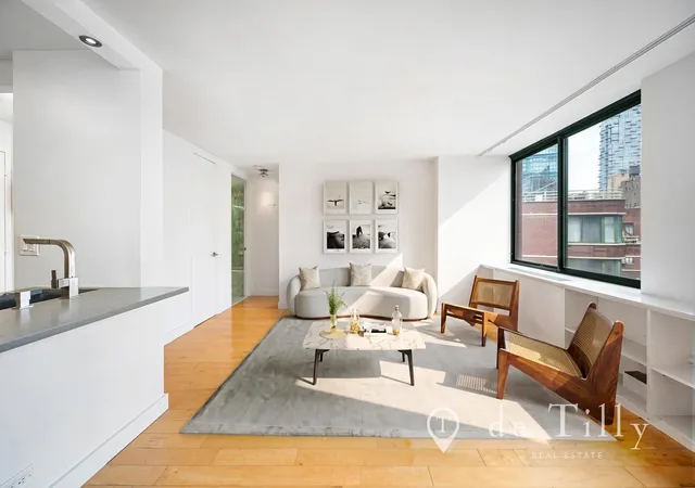 Photo 3 of Condo for sale at 275 Greenwich St #9-F, New York City, NY 10007 | MLS# RLS20098934 | Listing updated on 2026-09-18