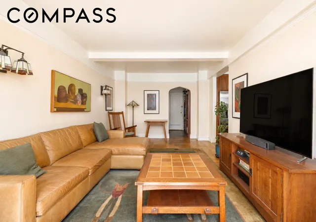 Photo 3 of Sale Pending at 127 W 96th Street #5A, New York, NY 10025 | MLS# RLS20099011 | Listing updated on 2026-09-03