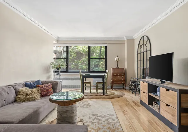Photo 1 of Sale Pending at 405 E 63rd Street #6L, New York City, NY 10065 | MLS# RLS20099100 | Listing updated on 2026-10-05