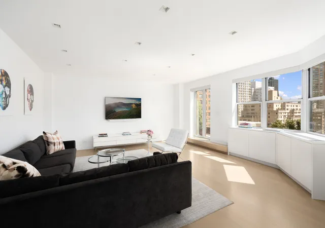 Photo 1 of House for sale at 165 E 72nd Street #20A, New York, NY 10021 | MLS# RLS20099357 | Listing updated on 2026-09-28