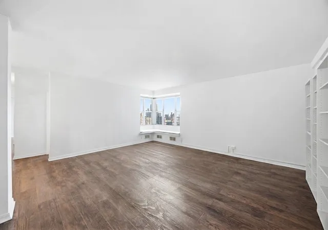 Listing Photo 3 - Condo for sale in building located at 575 Grand St, New York City, NY 10002 - Unit #E1505