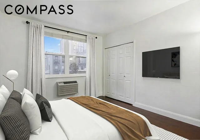 Photo 4 of Sale Pending at 158 Sackett St #2A, New York City, NY 11231 | MLS# RLS20099870 | Listing updated on 2026-10-06