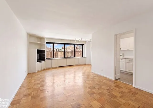 Photo 2 of Condo for sale at 180 W End Ave #18R, New York City, NY 10023 | MLS# RLS20099910 | Listing updated on 2026-09-16