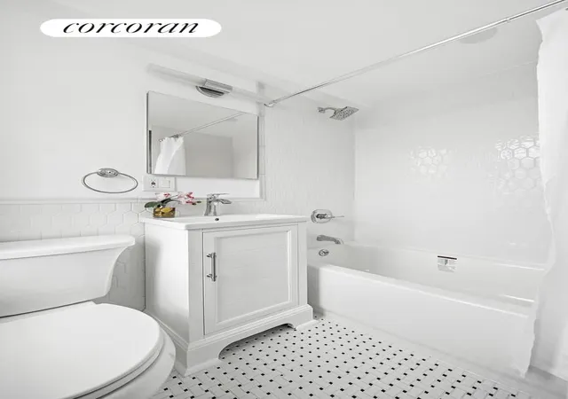 Photo 5 of Sale Pending at 45 Tudor City Pl #1305, New York, NY 10017 | MLS# RLS20099943 | Listing updated on 2026-08-31