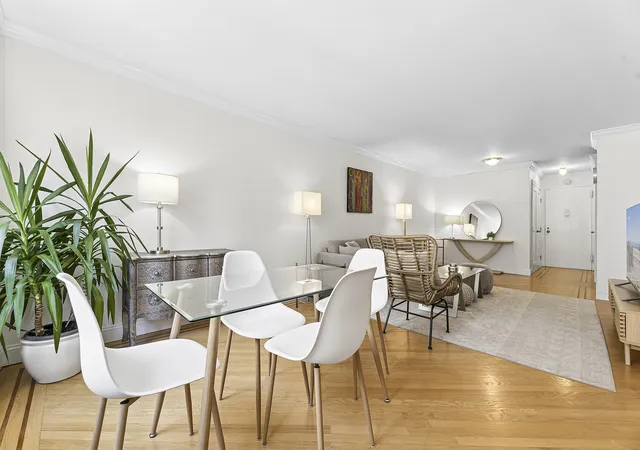 Photo 2 of Sale Pending at 215 E 80th Street #8M, New York, NY 10075 | MLS# RLS20101944 | Listing updated on 2026-09-15