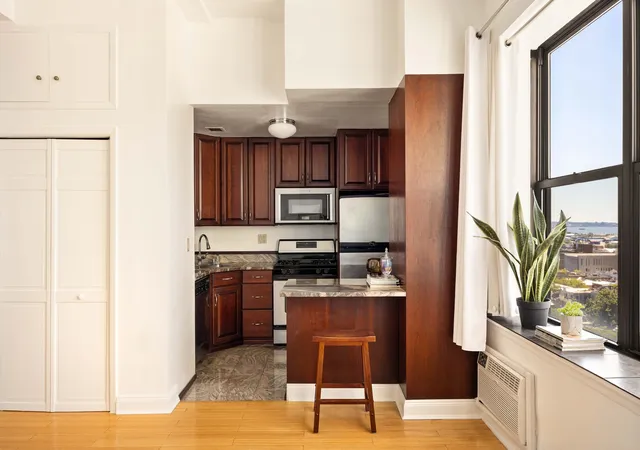 Photo 4 of Townhouse for sale at 150 Joralemon St #12H, New York City, NY 11201 | MLS# RLS20102002 | Listing updated on 2026-08-30