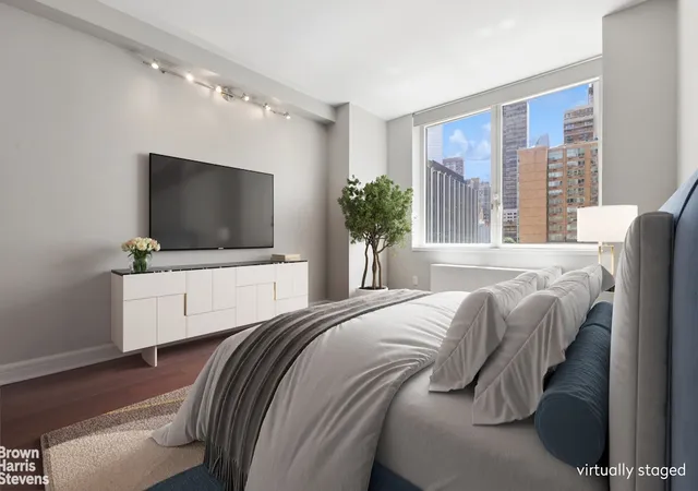 Photo 3 of Condo for sale at 100 Riverside Blvd #5B, New York City, NY 10069 | MLS# RLS20102281 | Listing updated on 2026-09-20
