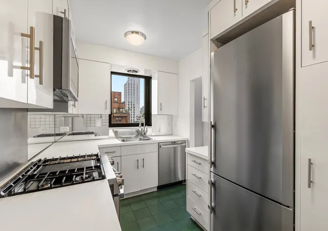 Photo 4 of House for sale at 190 E 72nd Street #19B, New York City, NY 10021 | MLS# RLS20102643 | Listing updated on 2026-10-07