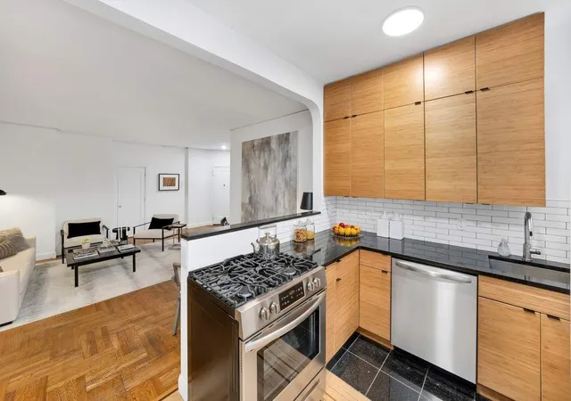 Photo 3 of Condo for sale at 25 Minetta Ln #1JK, New York, NY 10012 | MLS# RLS20102825 | Listing updated on 2026-09-18
